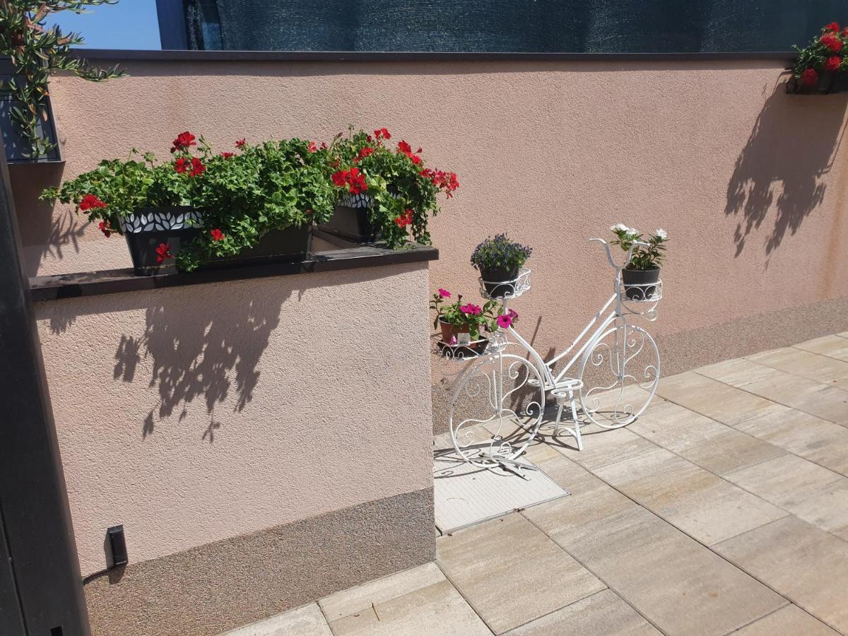 Villa Slavica Porec Esterno foto