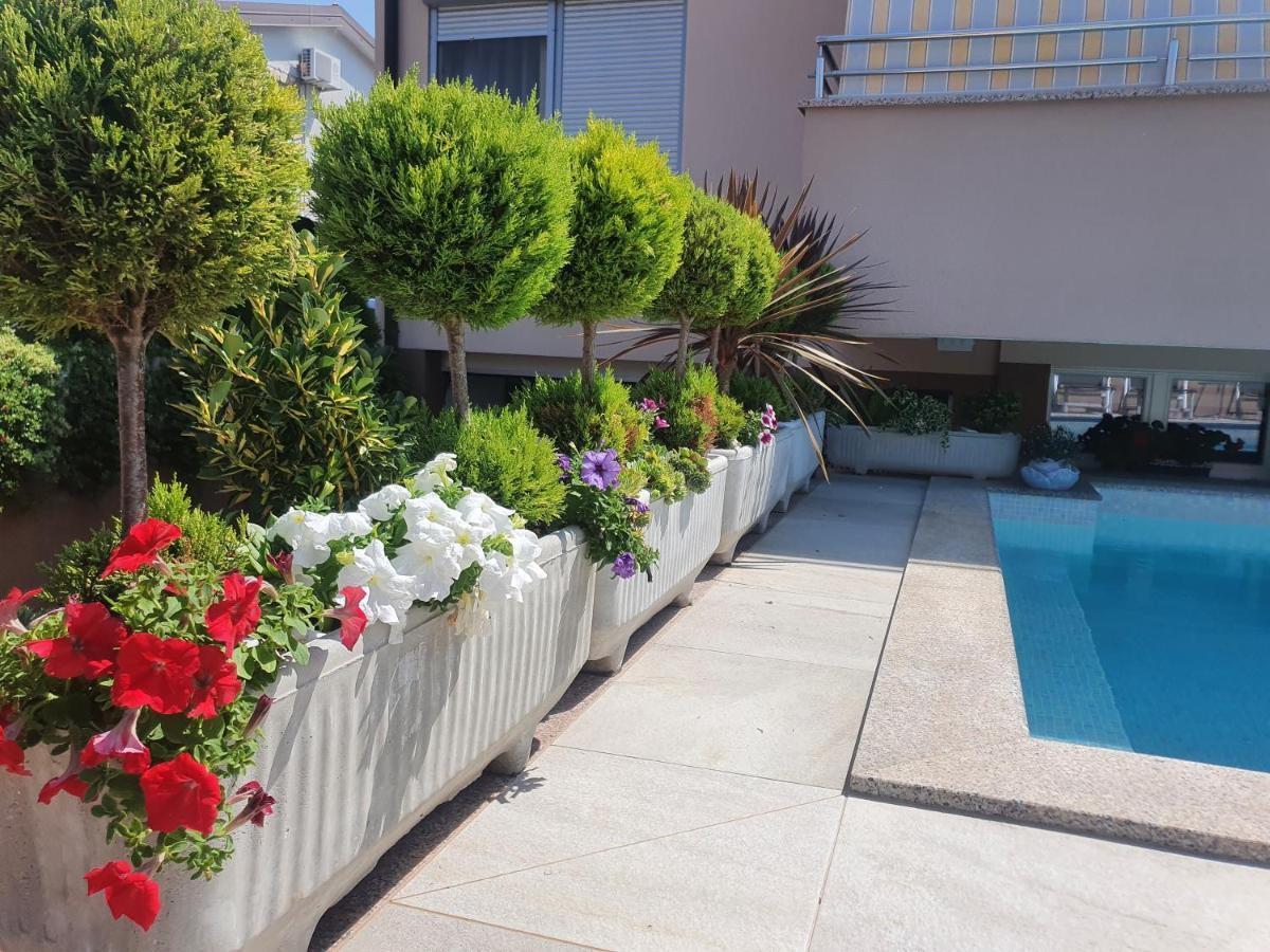 Villa Slavica Porec Esterno foto