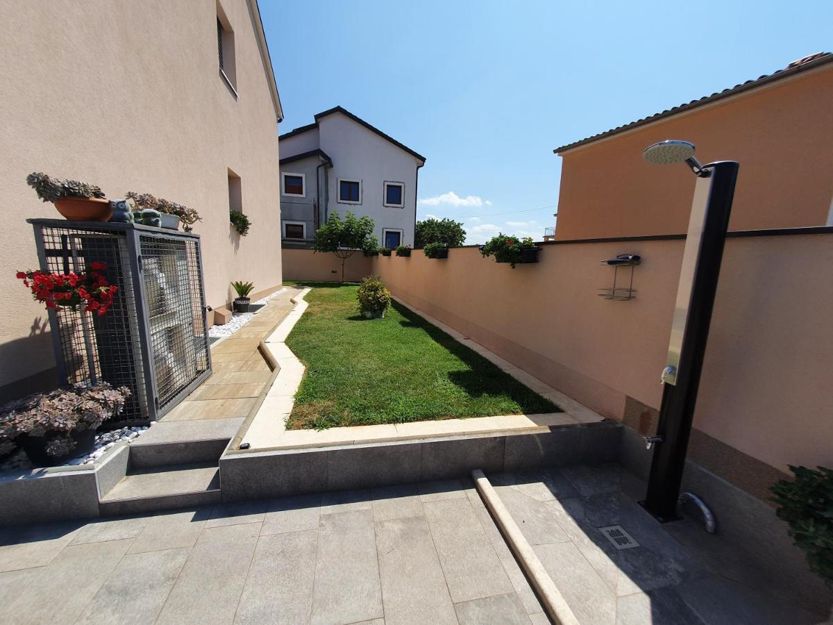 Villa Slavica Porec Esterno foto