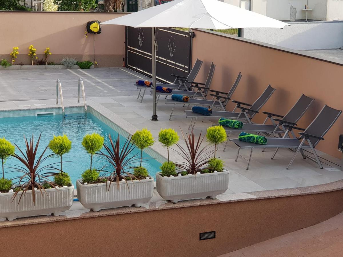 Villa Slavica Porec Esterno foto